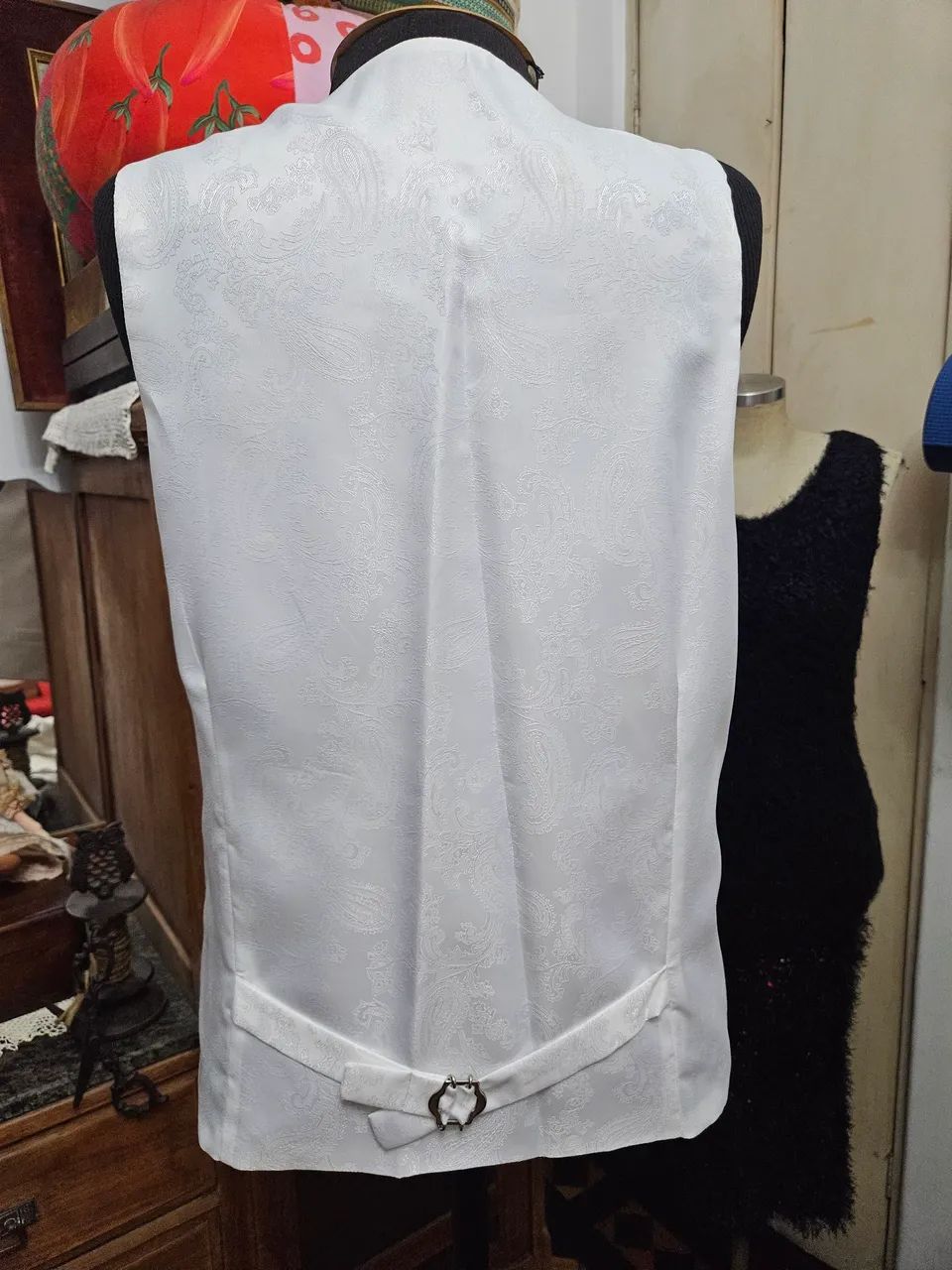 Terno Slim Fit com Colete e Calça com Ajuste  - Foto 5