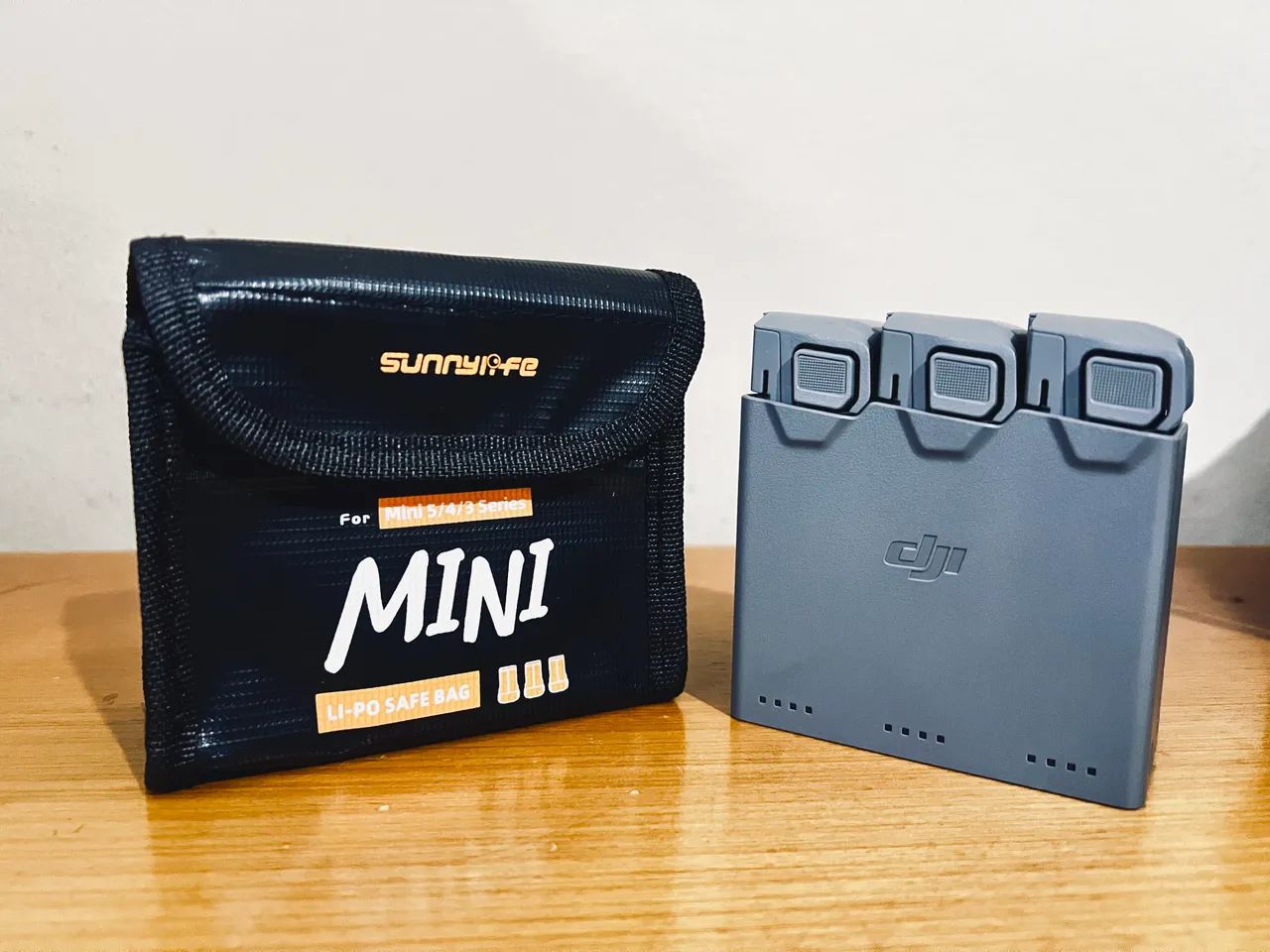 Dji Mini 5 Pro Fly More Combo Plus + acessórios  - Foto 3