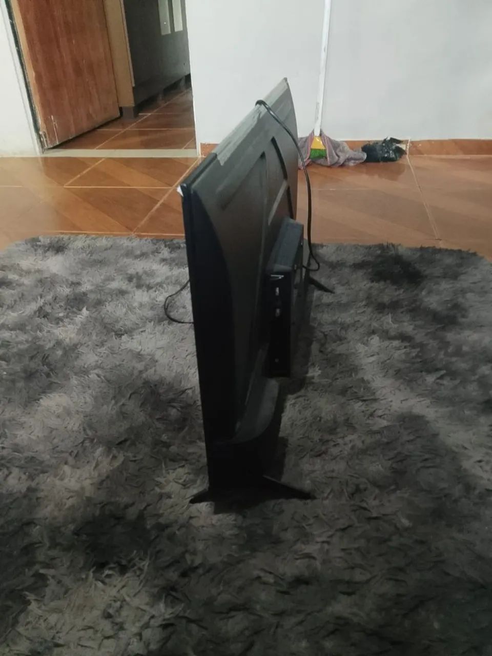 Vendo tv 32 polegadas semi nova  6 meses de uso  - Foto 4
