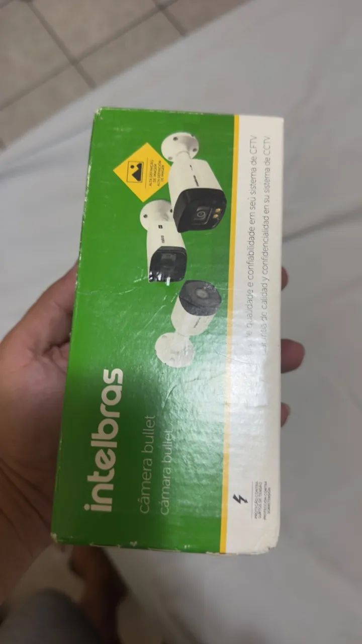 Câmera de segurança intelbras GL100104H