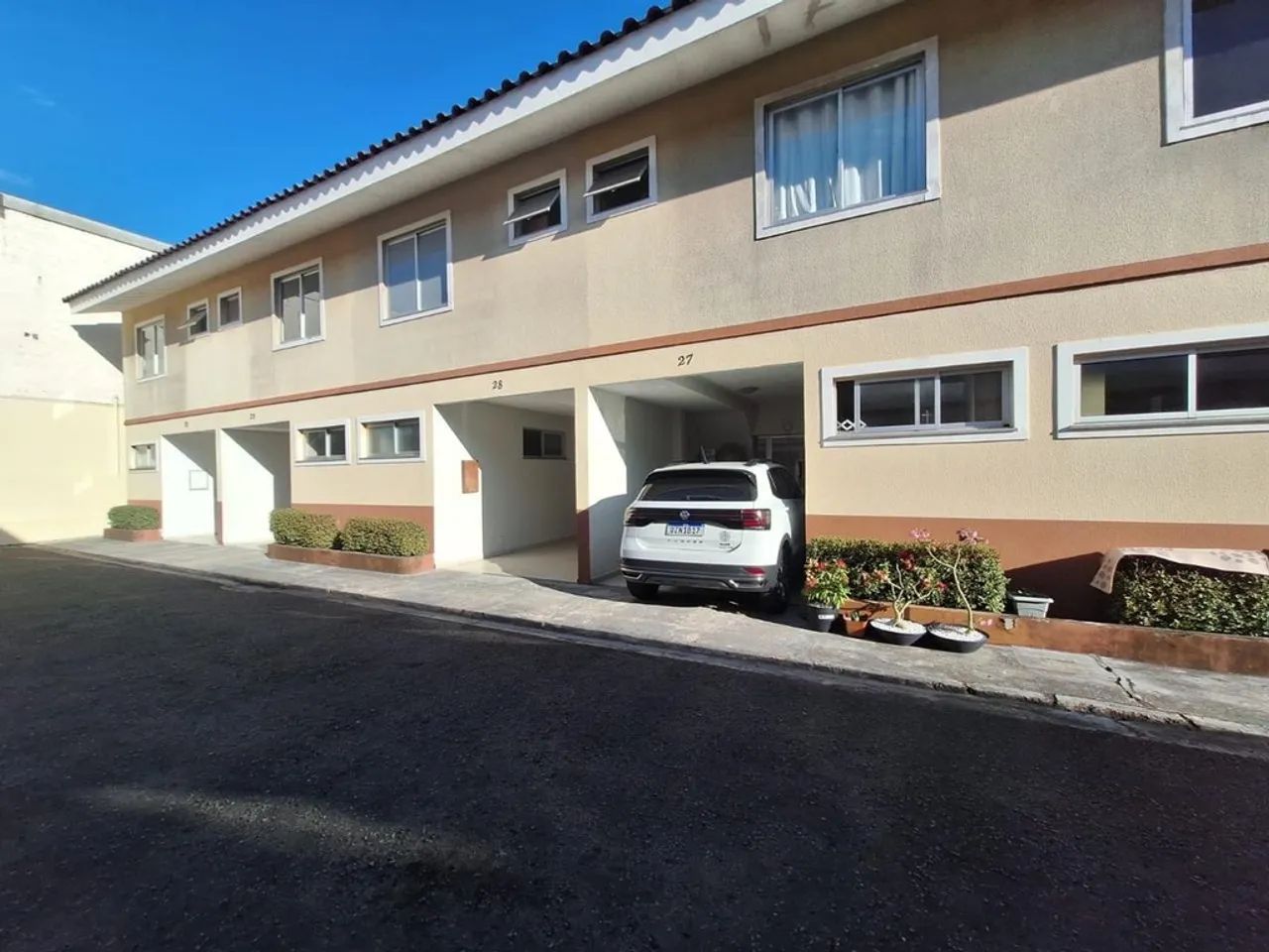 Casa Duplex com 2 quartos sendo 1 suítes | Residencial Villa Versilia - Flores