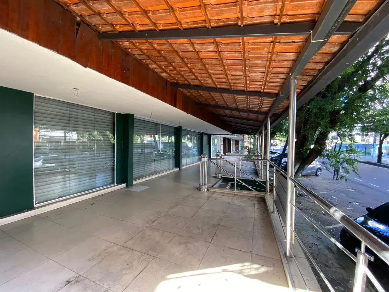 ALUGUEL PONTO COMERCIAL NO ADRIANÓPOLIS IMPERDIVEL - Foto 3