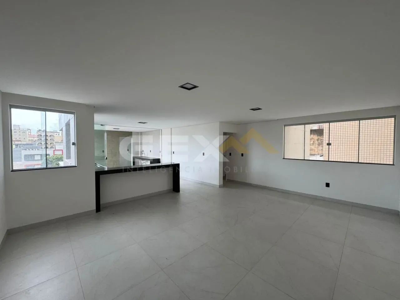 Apartamento à venda no Centro, 3 quartos, 1 suíte e 2 vagas. - Foto 3