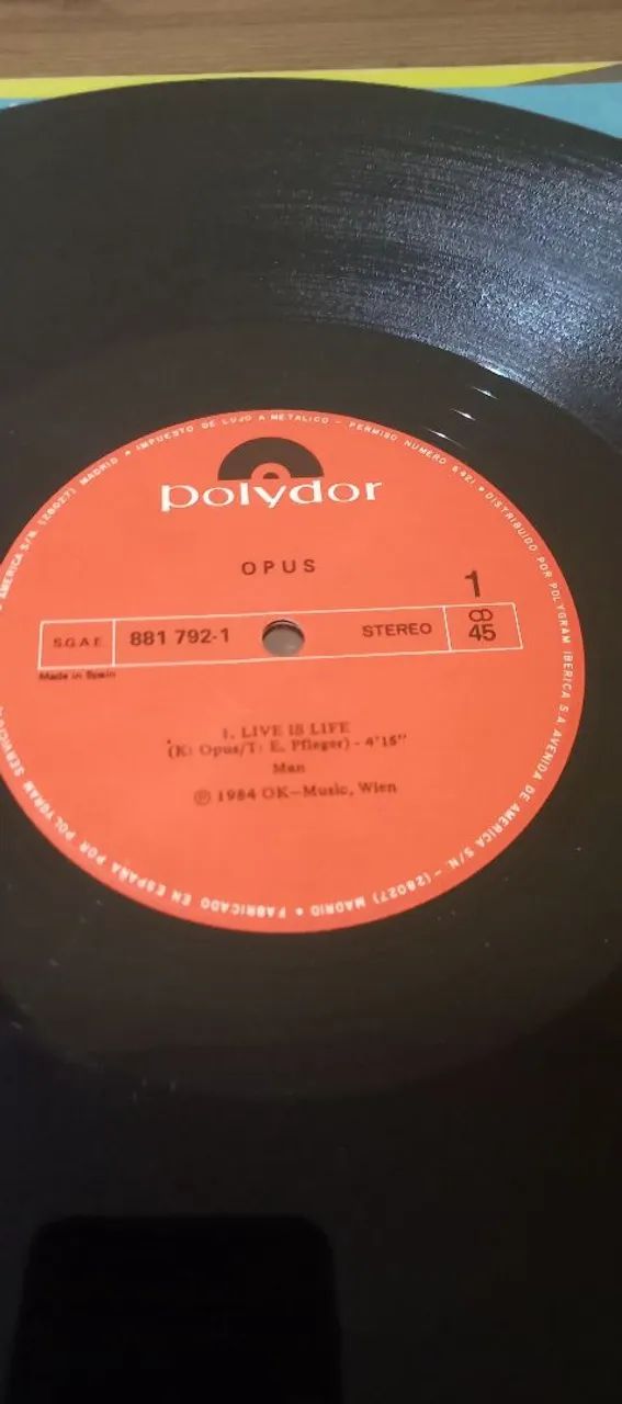 Lp Opus- Life is life 12" - Foto 2