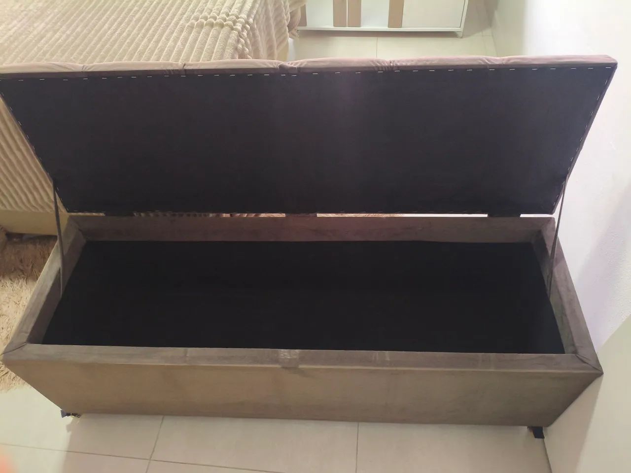 Puff Baú de Suede, Marrom-Chocolate 138cm X 45cm - Foto 3