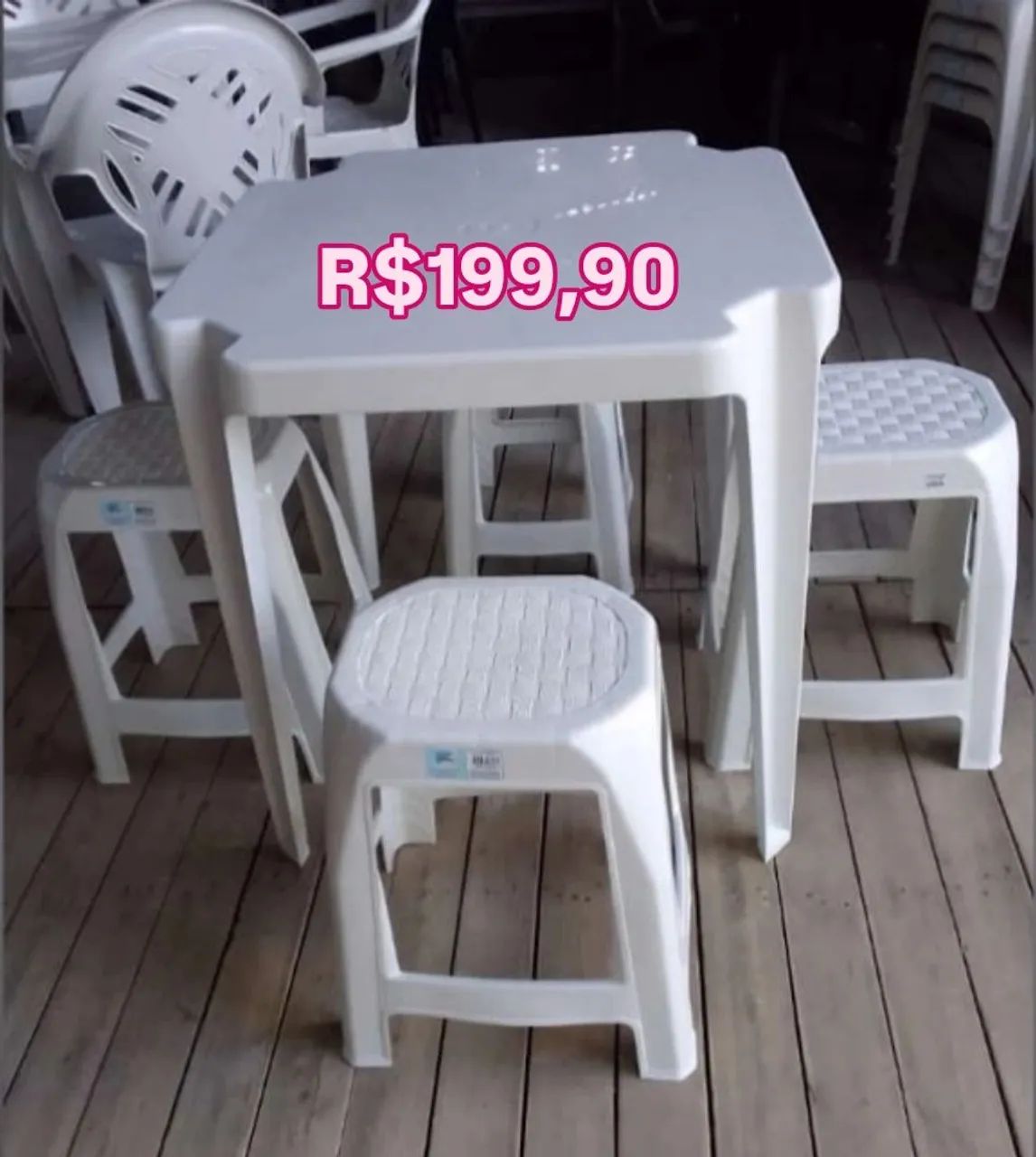 Conjuntos de mesas e banquetas plásticas - Oferta 
