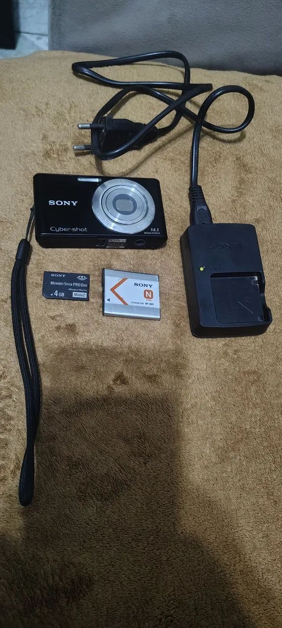 câmera Sony cyber shot completa 