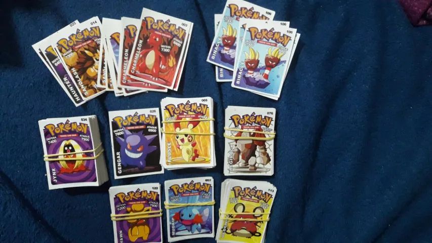 Cards Pokemon  bafo lote + 250
