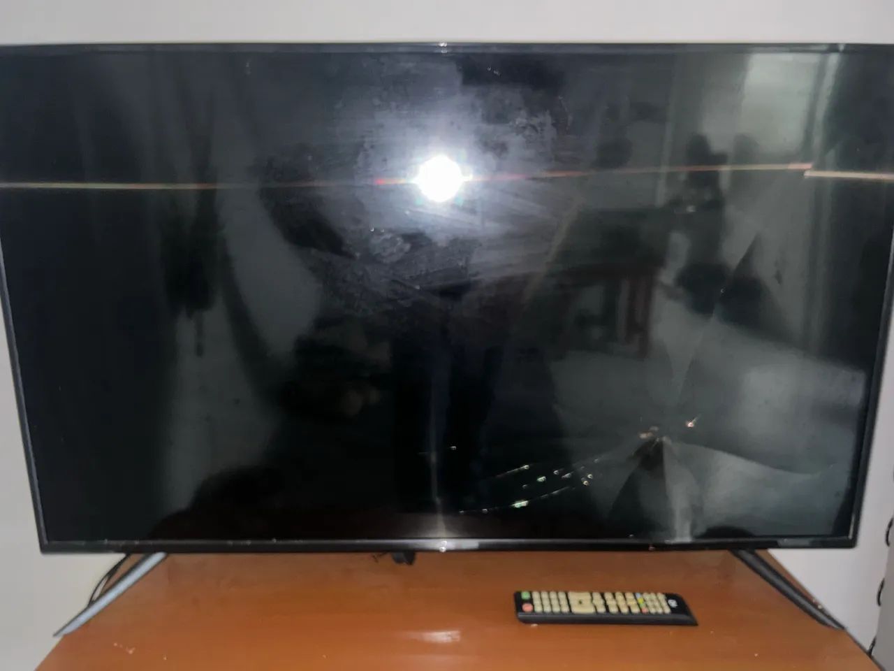 Smart TV 43? HQ - modelo HQS43NKH (para conserto ou peças)
