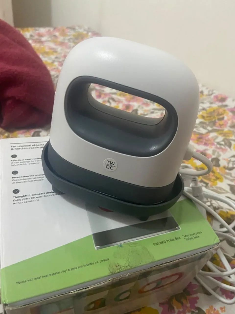 Mini Prensa Térmica 120V Nova com Caixa - Foto 2