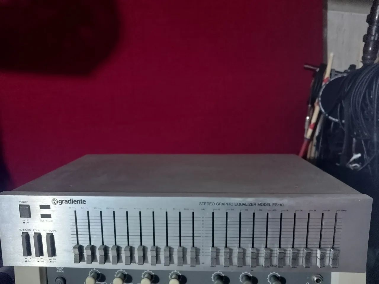 Equalizador ES-10  pra vender logo ... - Foto 2