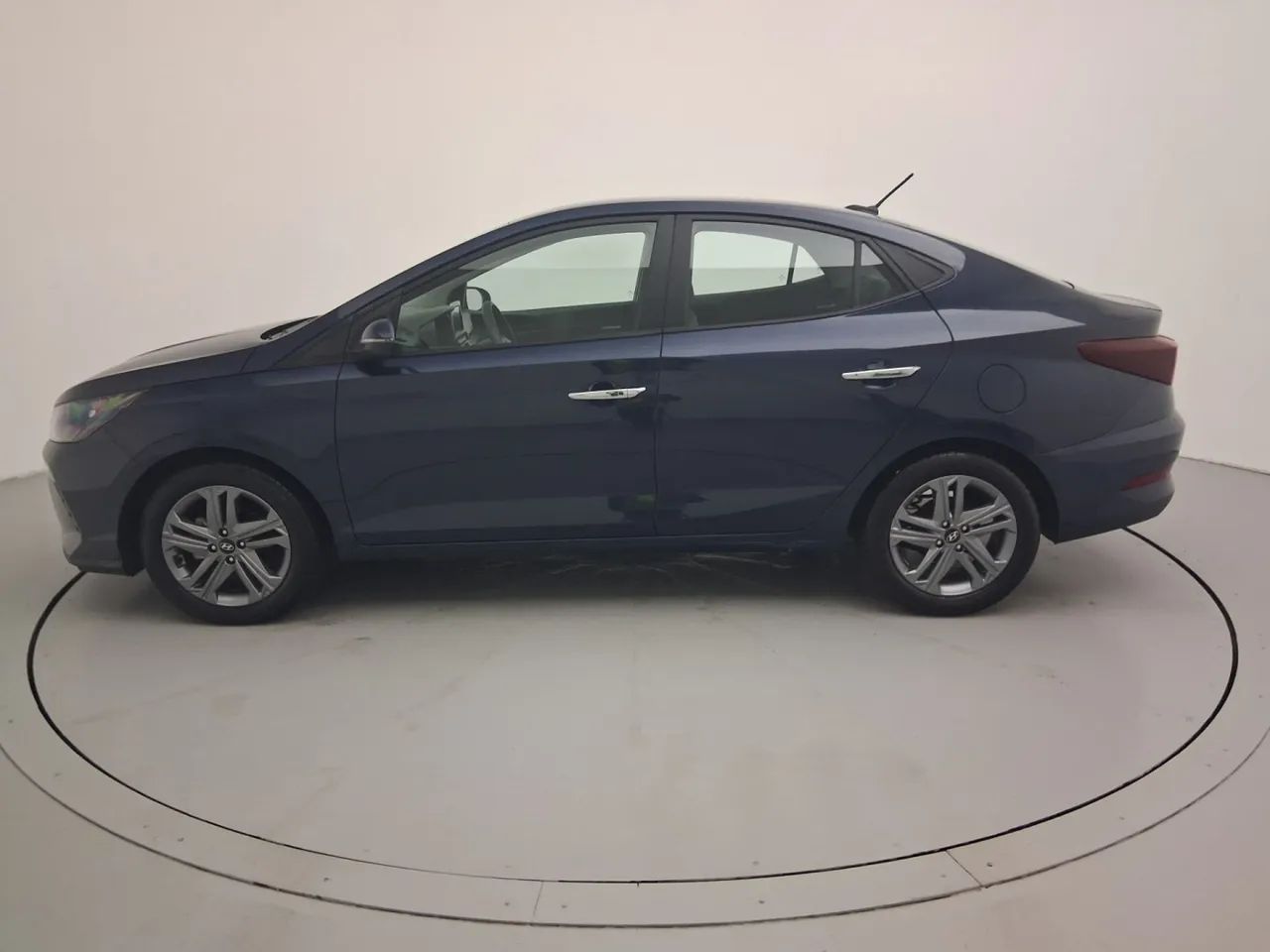 Hyundai HB20S Limited 1.0 TB Flex 12V Aut., foto 2 de 18