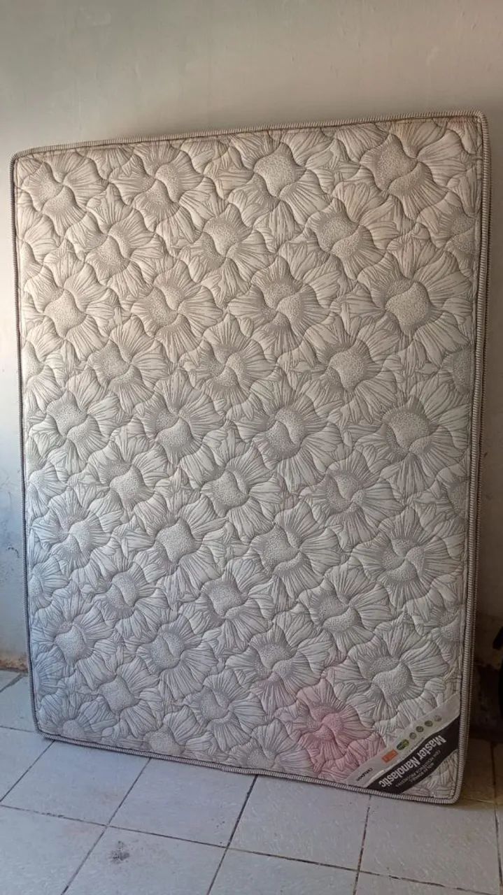 Colchão de casal ortobom semi novo