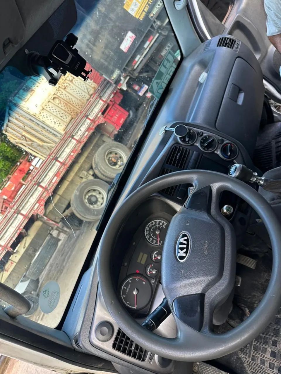 KIA BONGO 2014 - Foto 3
