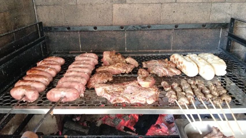 Churrasqueiro, buffet a domicílio  - Foto 2