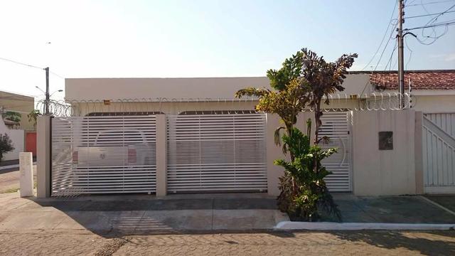 Casa com 4 quartos sendo 1 Suíte bairro Jardim Europa