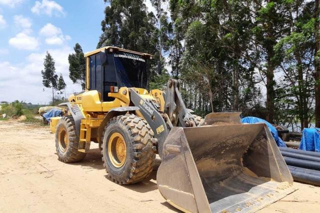 Pá Carregadeira Volvo l90f Agio