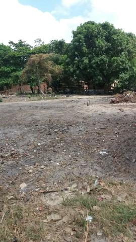 Vende-se Terreno
