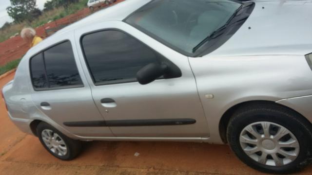 Carro renoult clio sedan 1.0 16vl - Foto 5