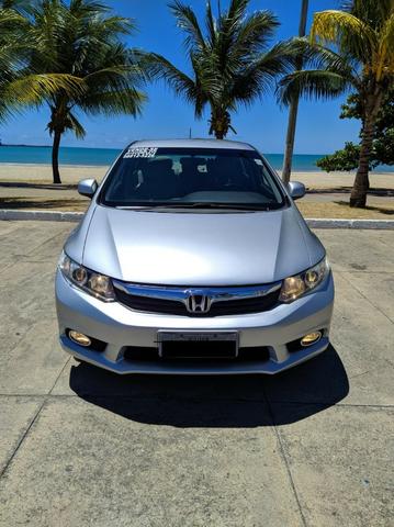 Honda Civic Semi Novo Completo e Automatico 2014 Conservado - Foto 2