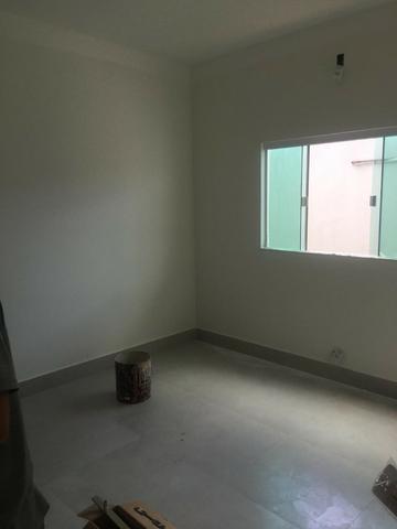 Vende-se Linda Casa de Esquina no Vale do Sol - Foto 6