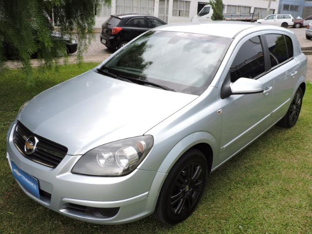 GM Chevrolet Vectra GT Hatch 2.0 Flex 2010 prata