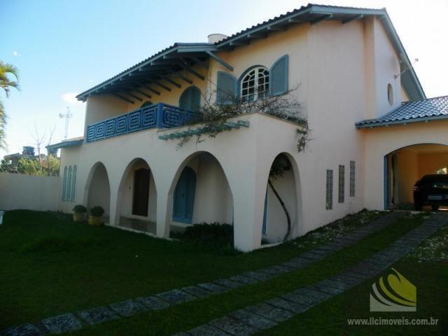 Casa para Venda em Imbituba, Vila Nova, 6 dormitórios, 2 suítes, 6 banheiros, 3 vagas