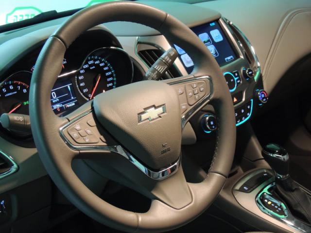 CHEVROLET CRUZE 1.8 LTZ 16V FLEX 4P AUTOMÁTICO 2018 - Foto 12