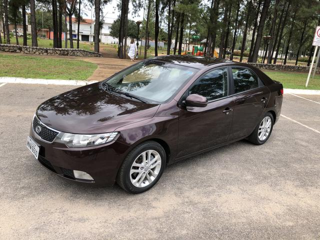 Cerato 1.6 Automático único dono