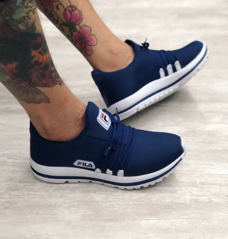 sapato da fila azul