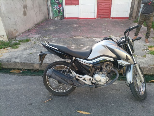 MOTO TOP