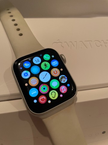 apple watch 5 40mm olx