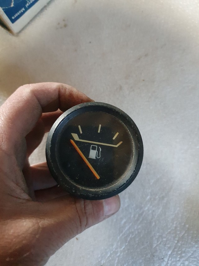 Chevette hatch sr ouro preto relógio marcador combustível usado original