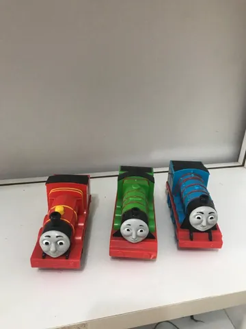 Thomas e Seus Amigos Veículo Trens Amizade Thomas & Percy : :  Brinquedos e Jogos