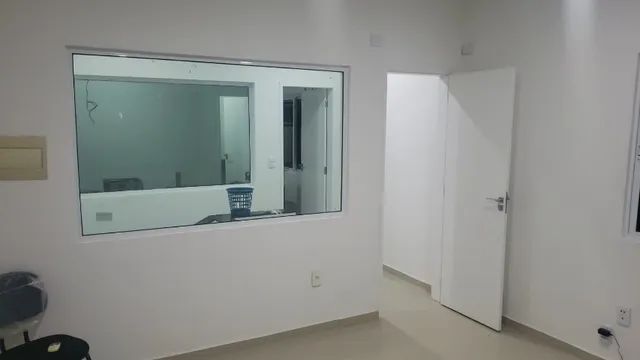 Alugo Galpão Novo no Eusébio com 500m2 - 2 escritórios 3 Banheiros próximo a Santa Cecília