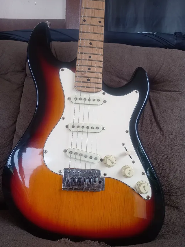 Troco celular por guitarra  +258 anúncios na OLX Brasil