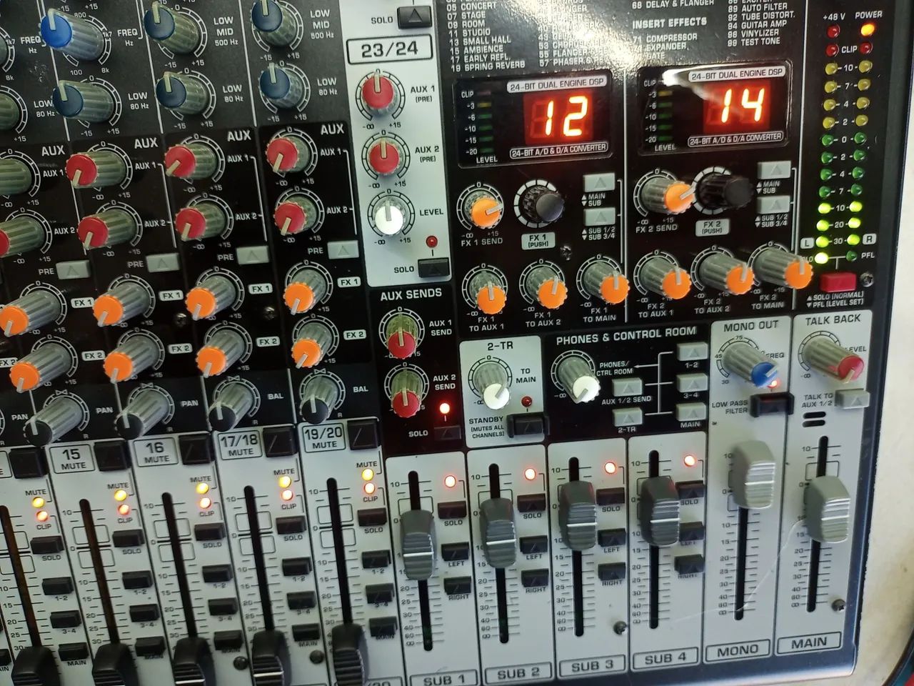 Mesa de Som Behringer Sx2442 fx C/garantia - Foto 5