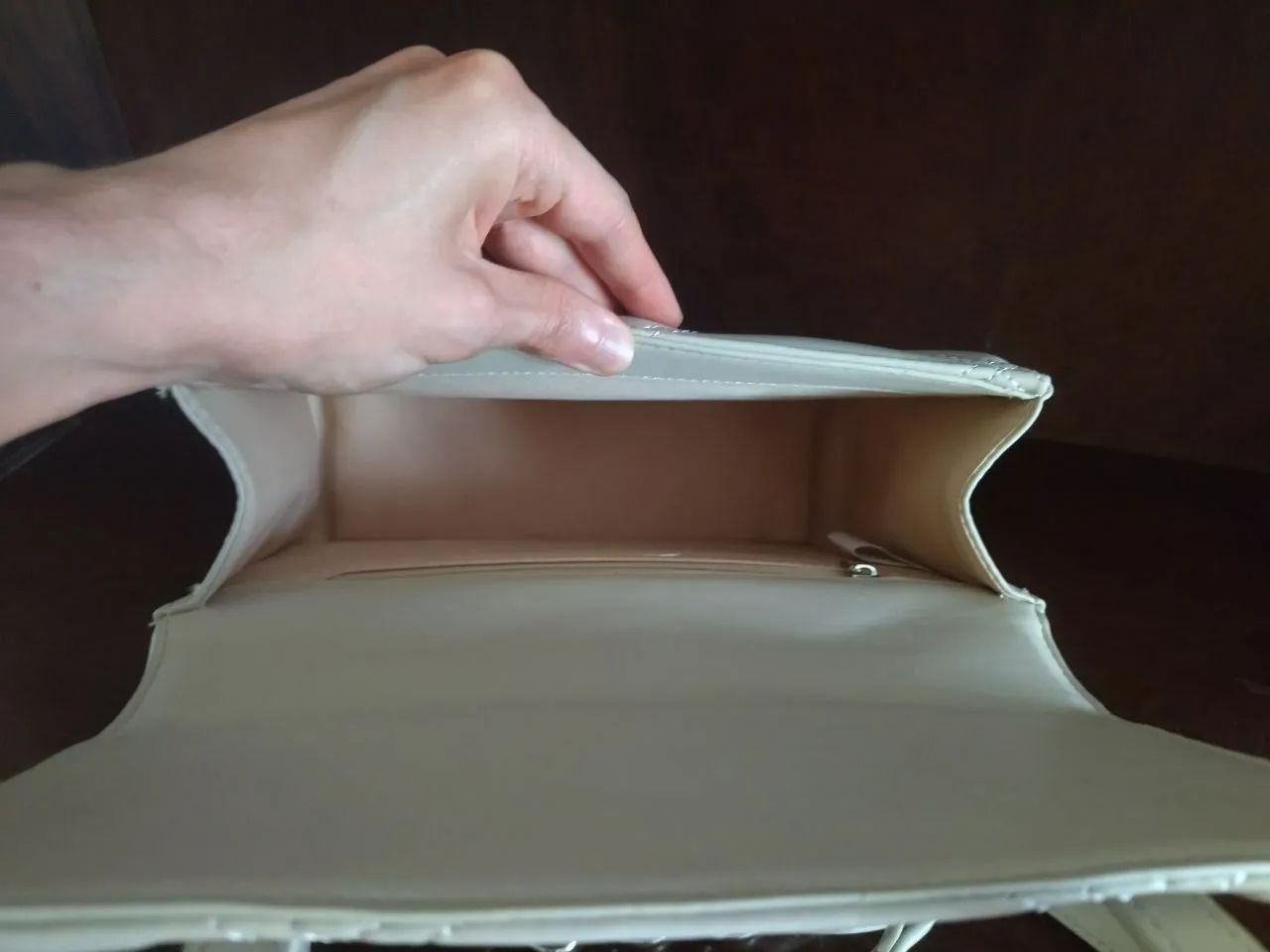 Bolsa semelhante à couro - Foto 3