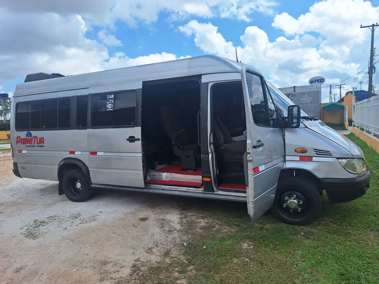 Van para alugar( Transporte de Pessoas) - Foto 2