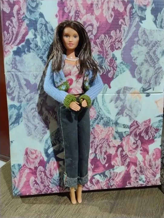 Boneca Barbie com cabelo castanho - Foto 2