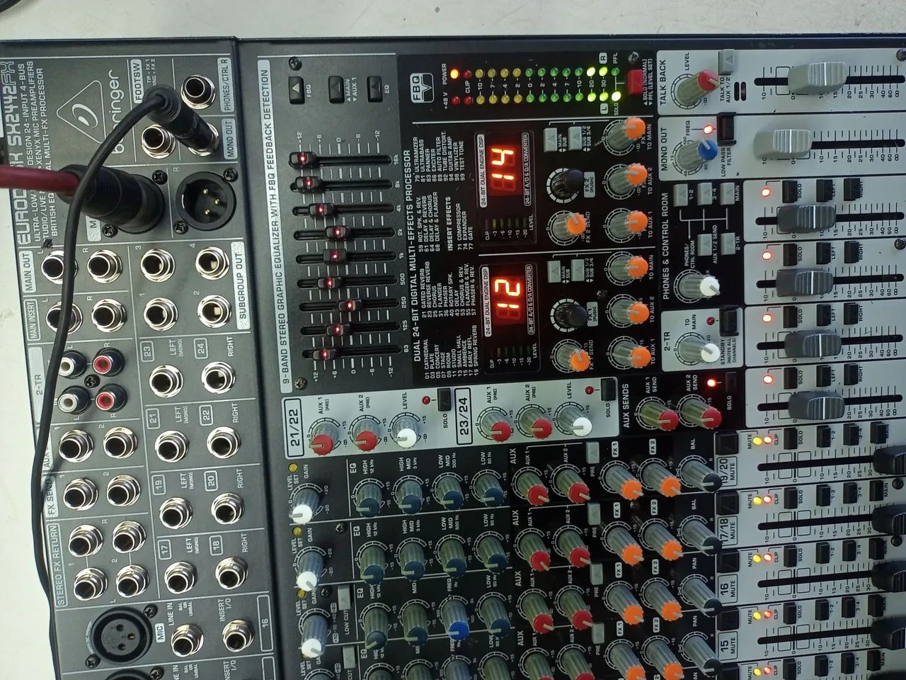 Mesa de Som Behringer Sx2442 fx C/garantia - Foto 6