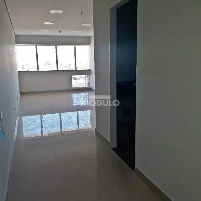 Sala comercial para locação, bairro Brasil - Foto 4