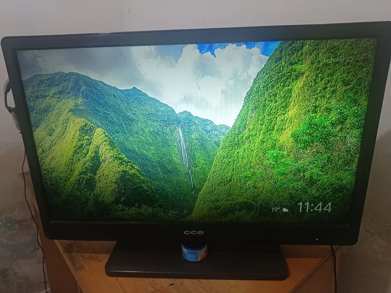TV CCE 32" com Chromecast