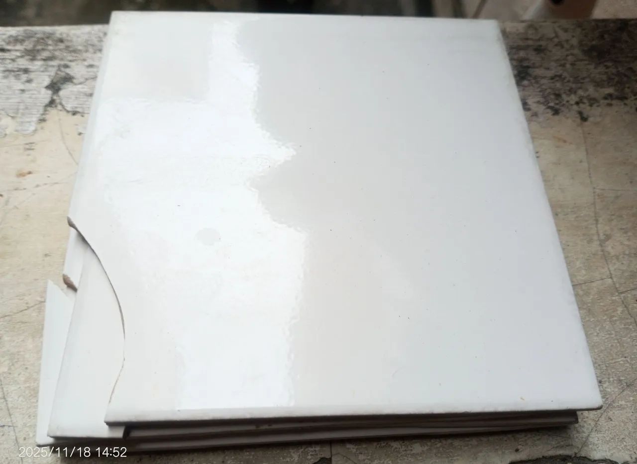 Azulejo Ladrilho Colonial Branco em Cerâmica Estilo Português 15,5 cm x 15,5 cm cada - Foto 5