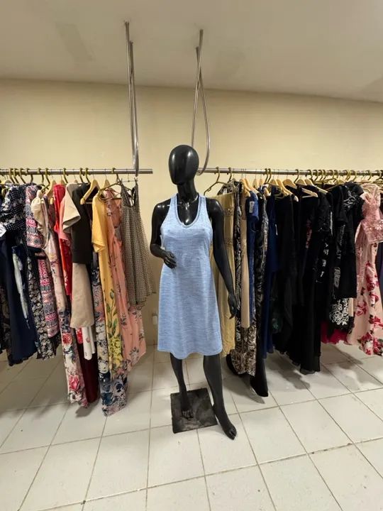 Araras de alumínio para lojas de roupas  - Foto 2