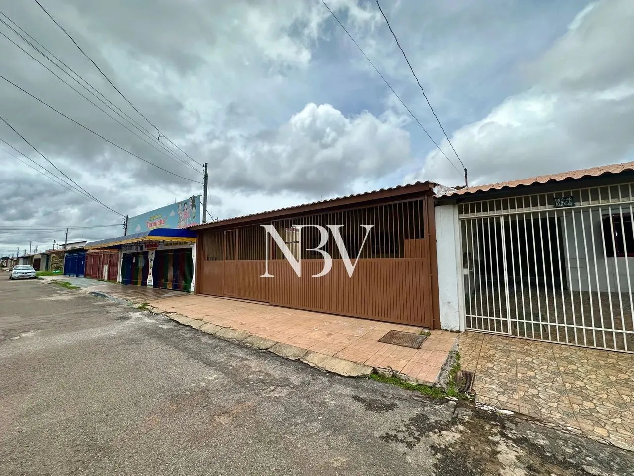 Sobrado para venda com 250 metros quadrados com 3 quartos em Taguatinga Norte - Brasília - - Foto 2