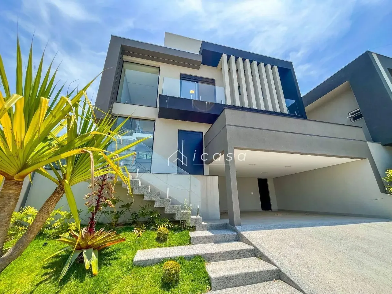 Sobrado com 3 dormitórios à venda, 240 m² por R$ 2.500.000,00 - Condomínio Residencial Ver