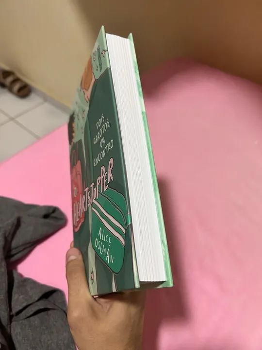 Livro Heartstopper  - Foto 5