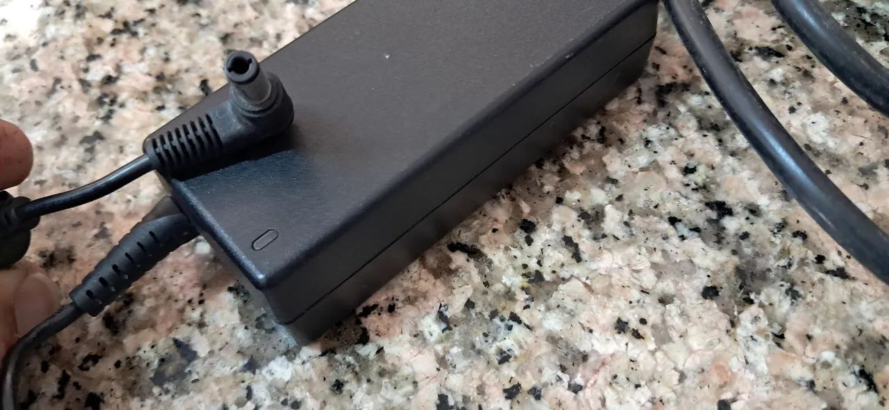 Carregador de notebook ASUS ORIGINAL. - Foto 2