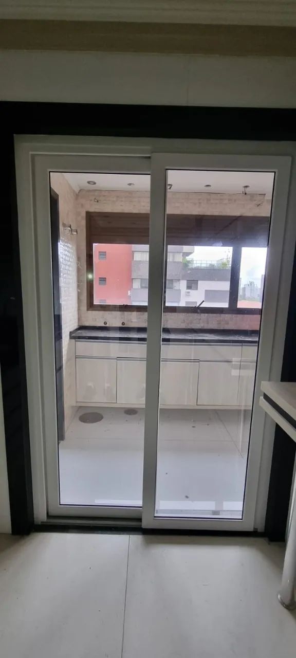 3 Portas em PVC com estrutura completa64673231424899120